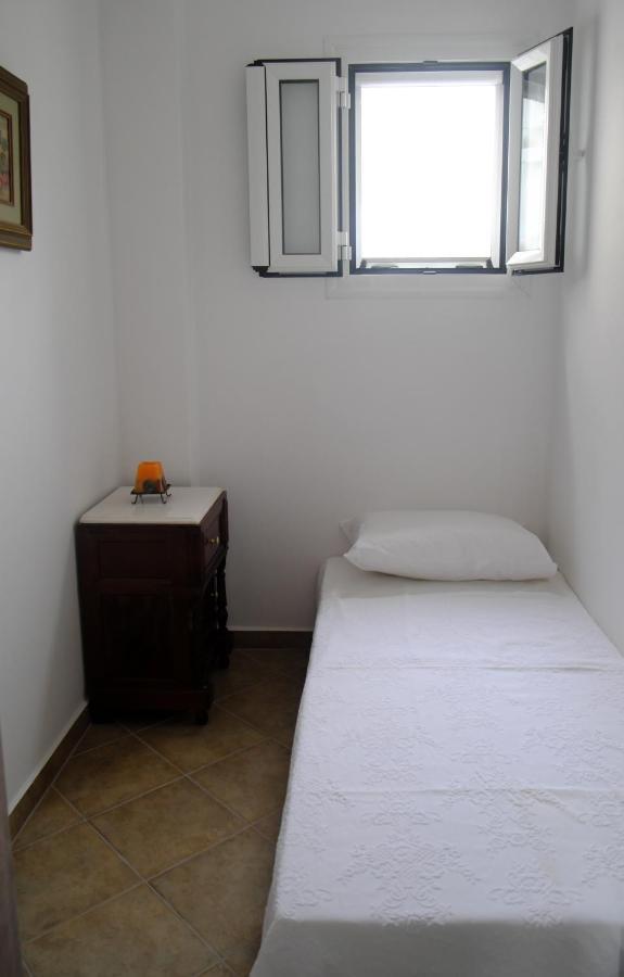Marathona'S Apartment Aegina Zewnętrze zdjęcie