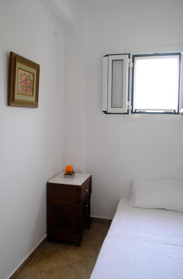 Marathona'S Apartment Aegina Zewnętrze zdjęcie